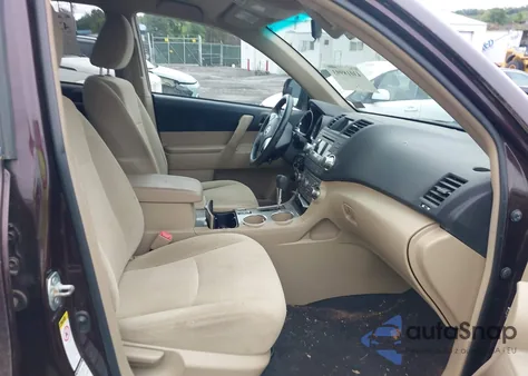 2012 Toyota Highlander Base V6 z USA, uszkodzony, nr VIN 5TDBK3EH6CS169850